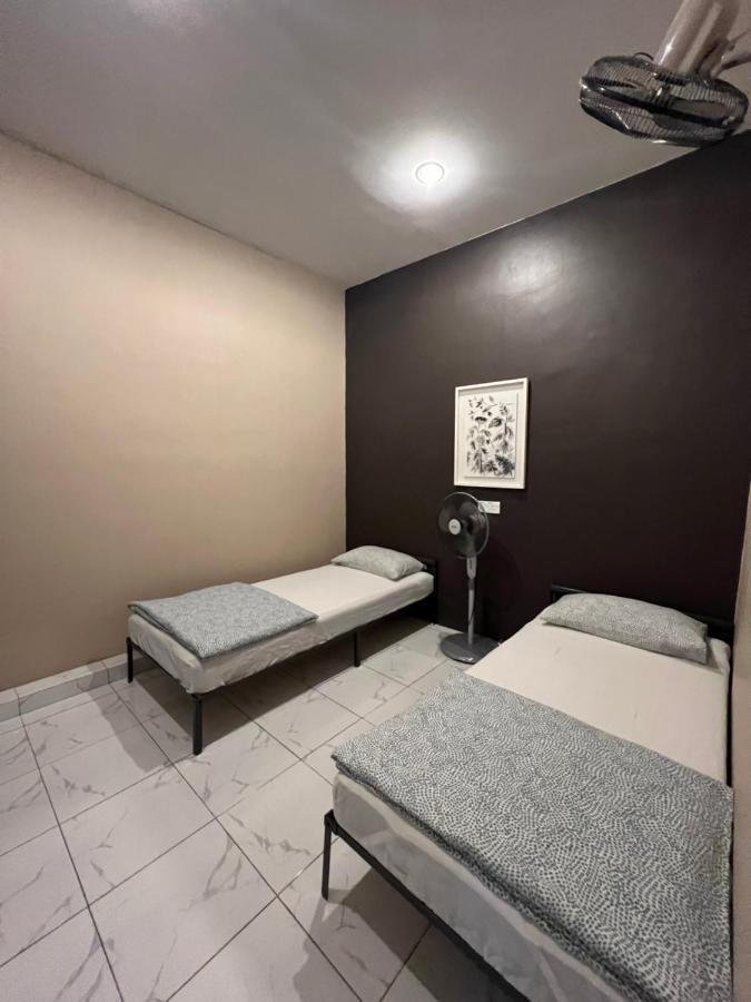 TheAtbas Homestay 17 in Seri Iskandar Perak 3 Bedroom Bota Luaran gambar